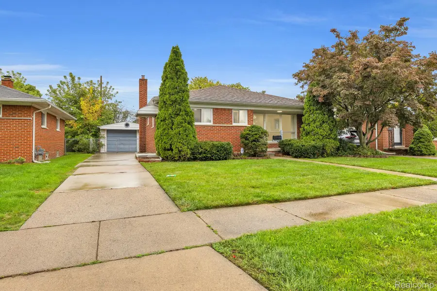8347 Dixie Lane, Dearborn Heights, MI 48127 - #2