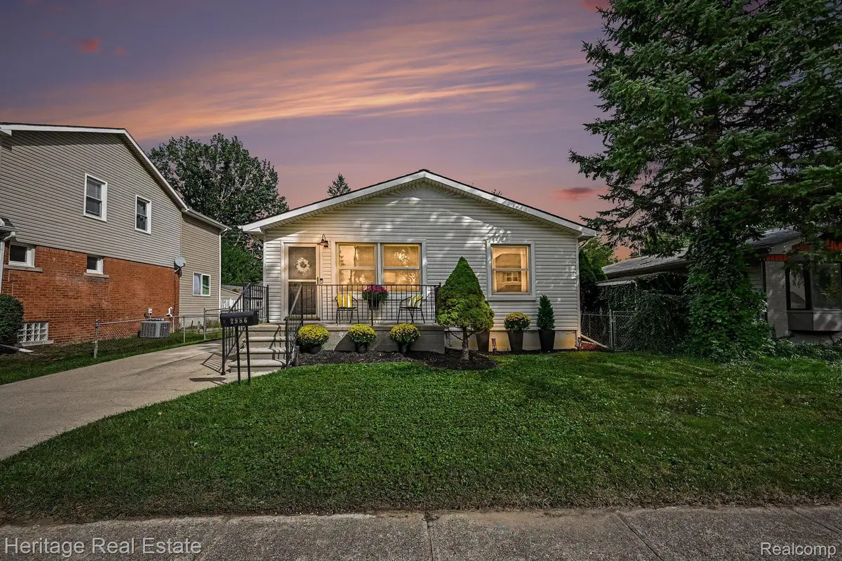 2986 Cumberland Road, Berkley, MI 48072 - #1