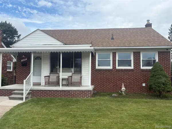 15044 Oceana Avenue, AllenPark, MI 48101