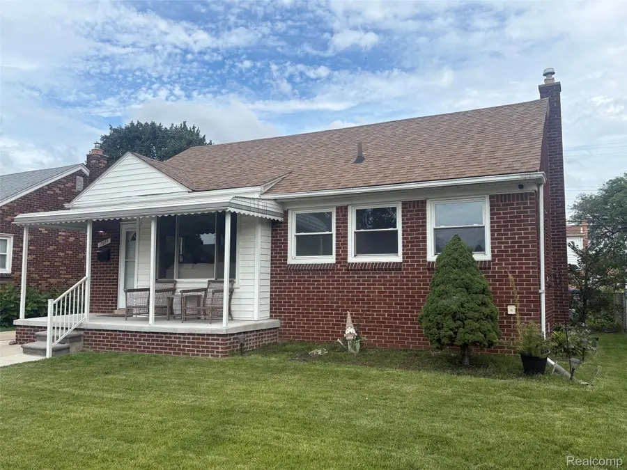 15044 Oceana Avenue, Allen Park, MI 48101 - #2