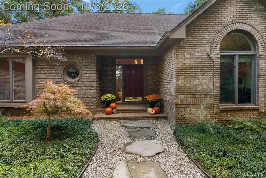7529 Bitterbush, Clarkston, MI 48348 - #3