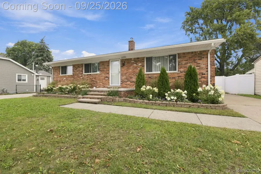 13771 Hovey Avenue, Warren, MI 48089 - #2