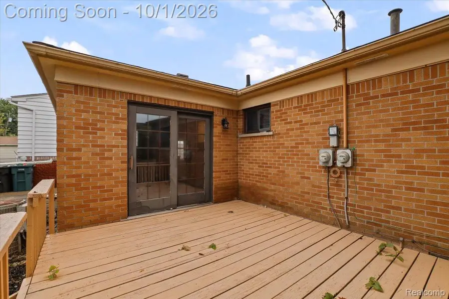 1860 Capitol Avenue, Lincoln Park, MI 48146 - #2