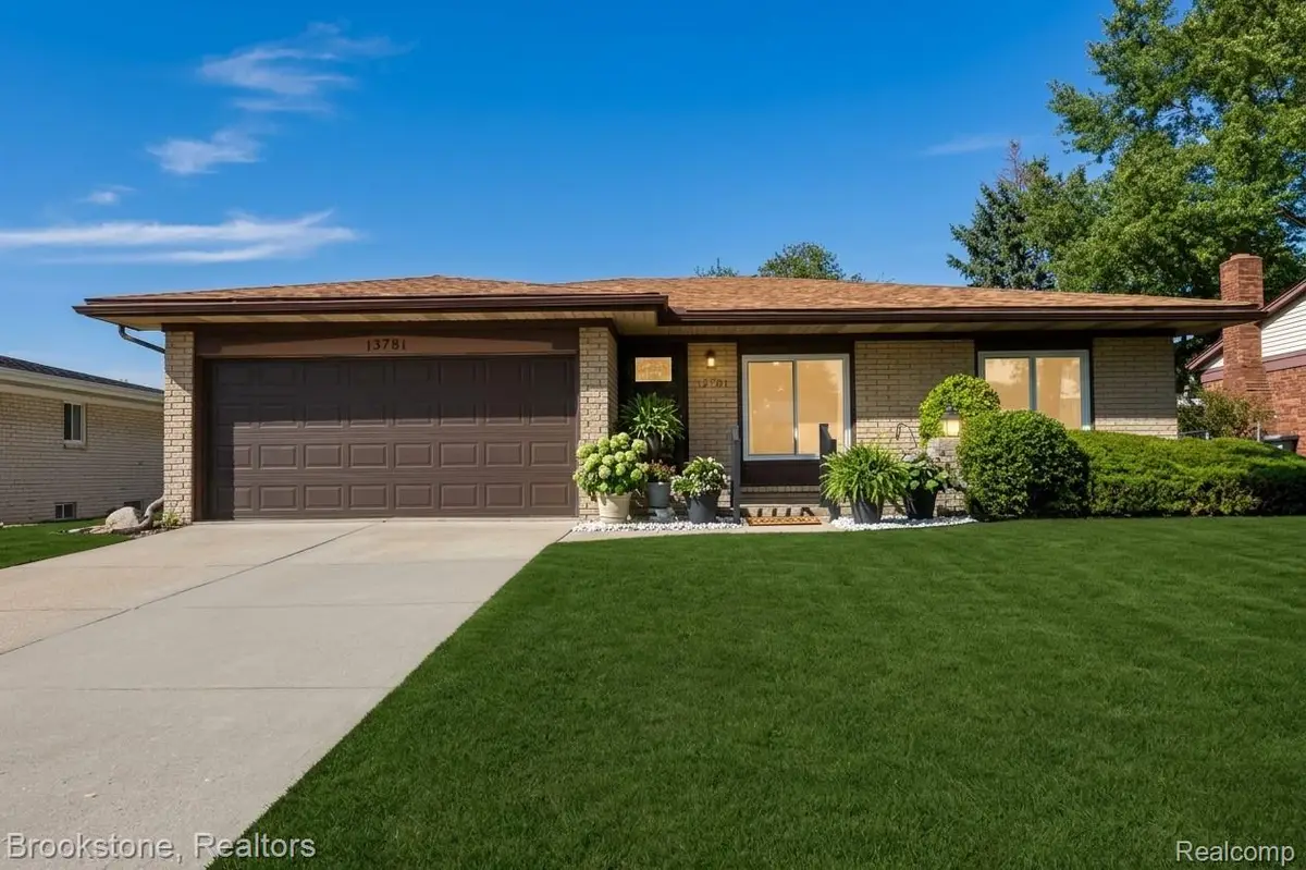 13751 Brougham Drive, Sterling Heights, MI 48312 - #1