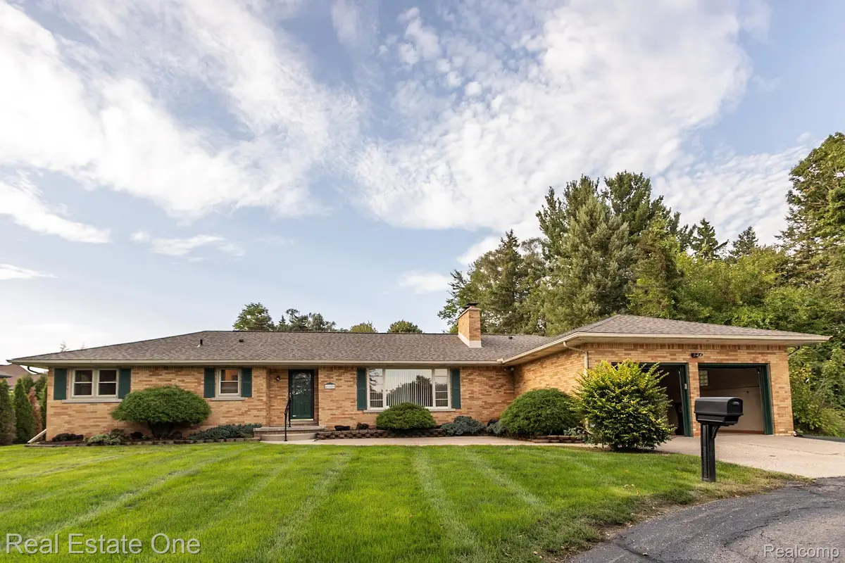 45400 N Territorial Road, Plymouth, MI 48170 - #1