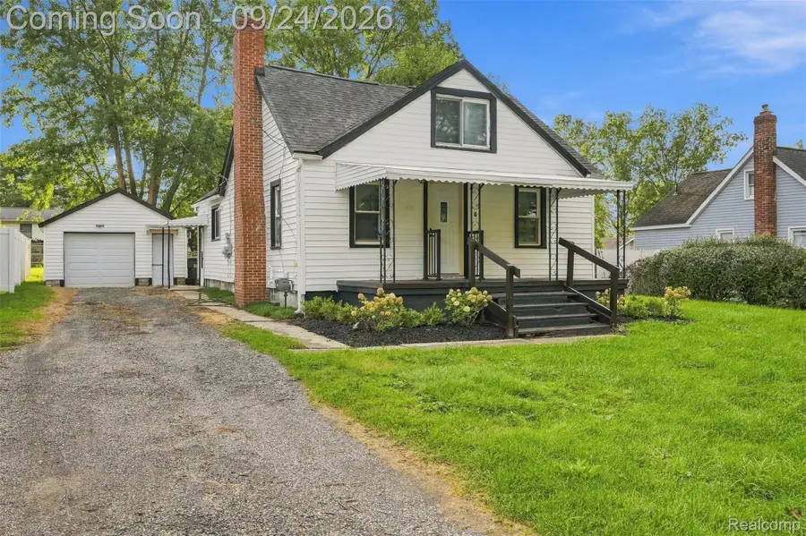 3135 Eastwood Drive, Rochester Hills, MI 48309 - #3