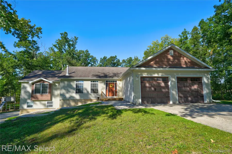14424 Cole Road, Linden, MI 48451 - #2