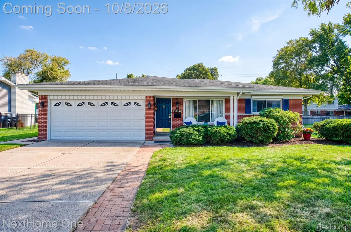 38521 Roycroft Street, Livonia, MI 48154 - #1