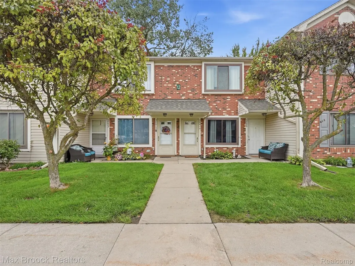 30613 Hidden Pines Lane, Roseville, MI 48066 - #1