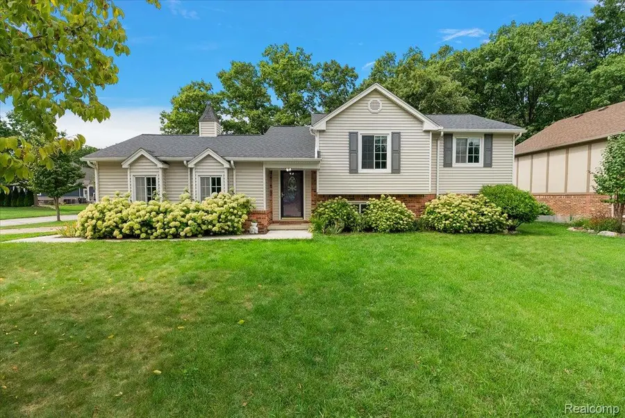 759 Kentucky Drive, Rochester Hills, MI 48307 - #2