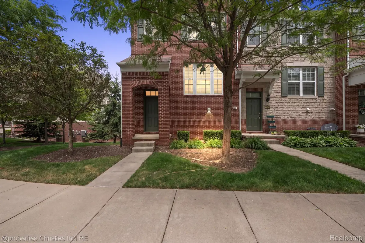 27928 Hopkins Drive, Novi, MI 48377 - #1