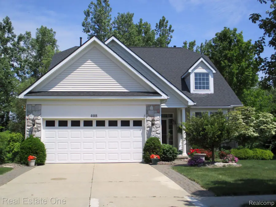 4018 Hillsdale Drive, Auburn Hills, MI 48326 - #2