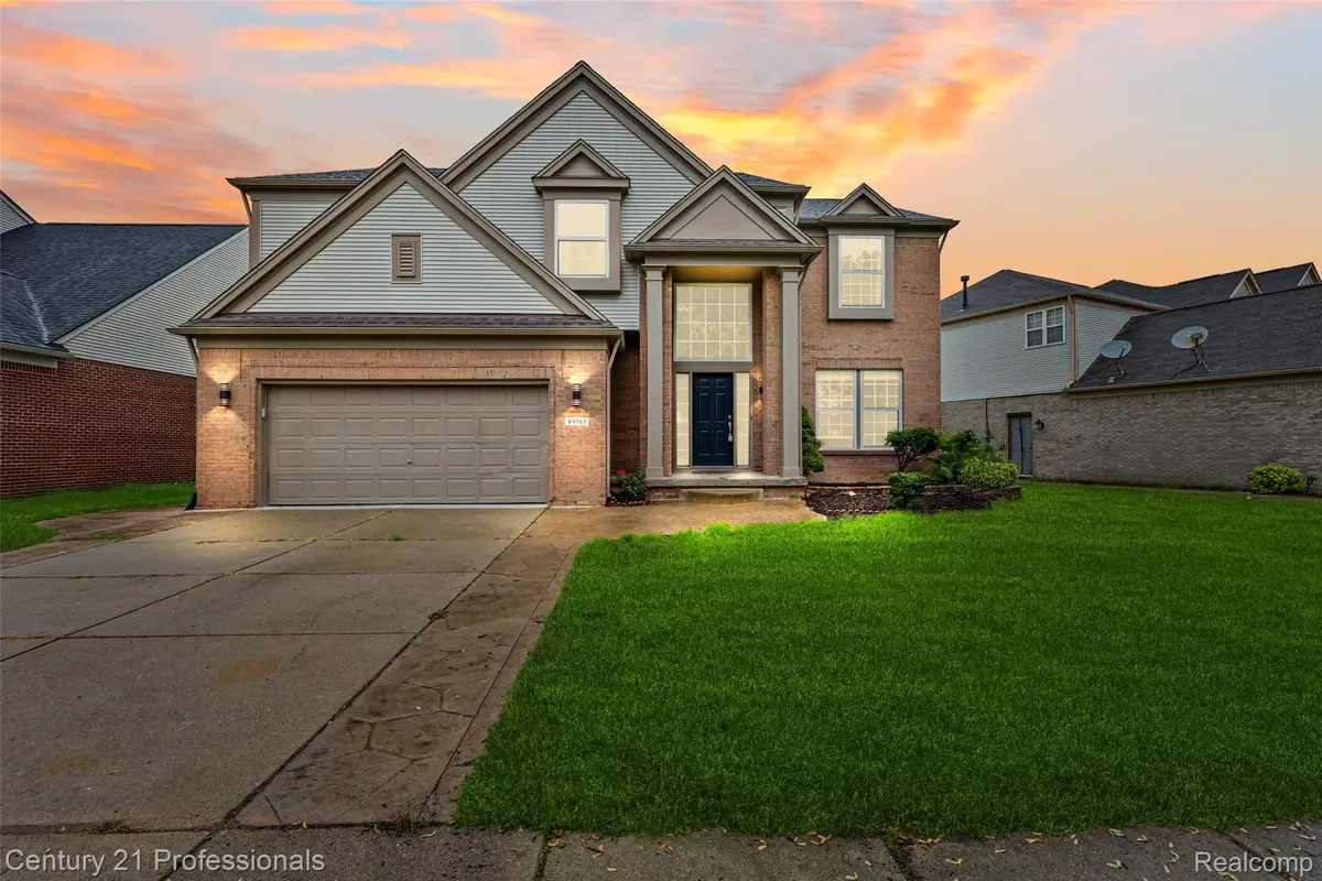 49385 Central Park E, Utica, MI 48317 - #1