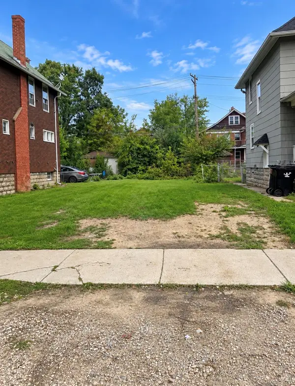 5396 Seneca Street, Detroit, MI 48213