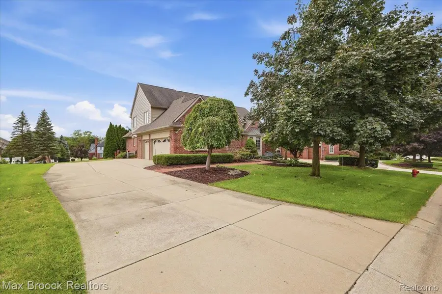 1731 Rico Road, Commerce Township, MI 48382 - #3