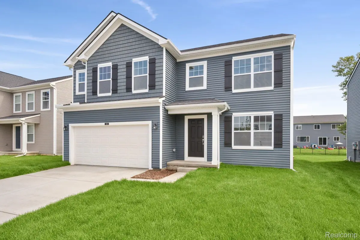 370 Edge Brook, Holly, MI 48442 - #1