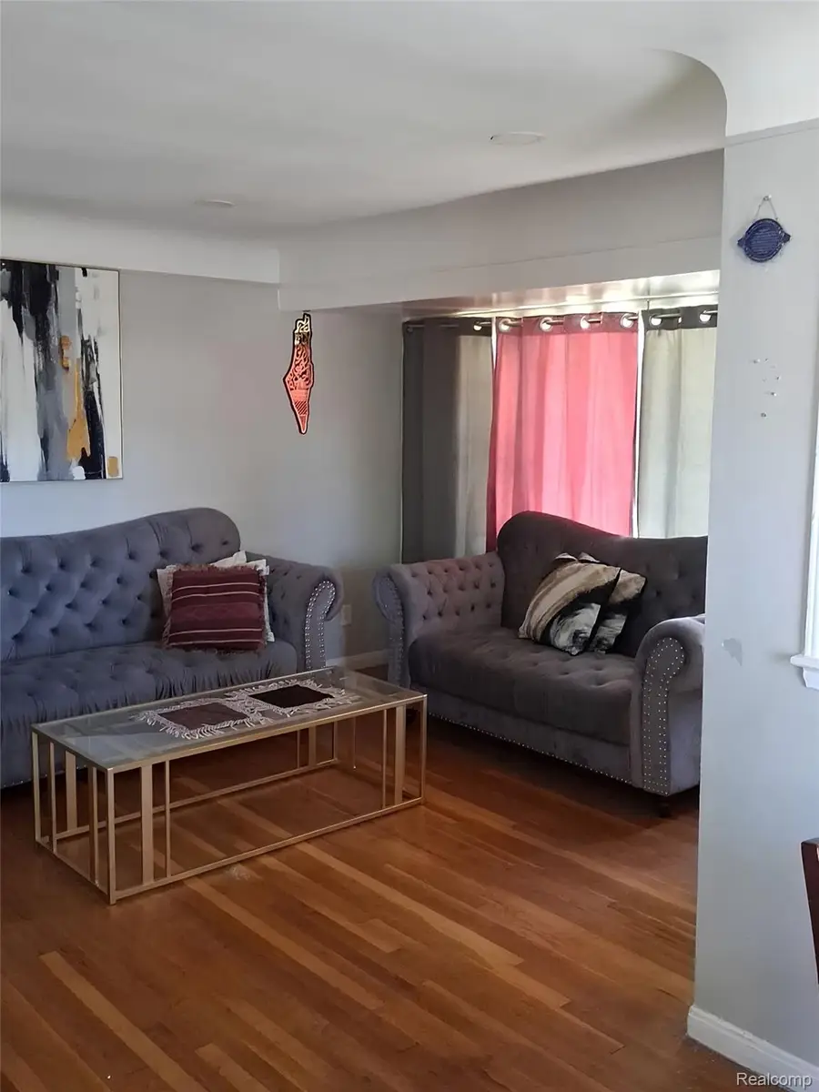 1598 Emmons Boulevard, Lincoln Park, MI 48146 - #2