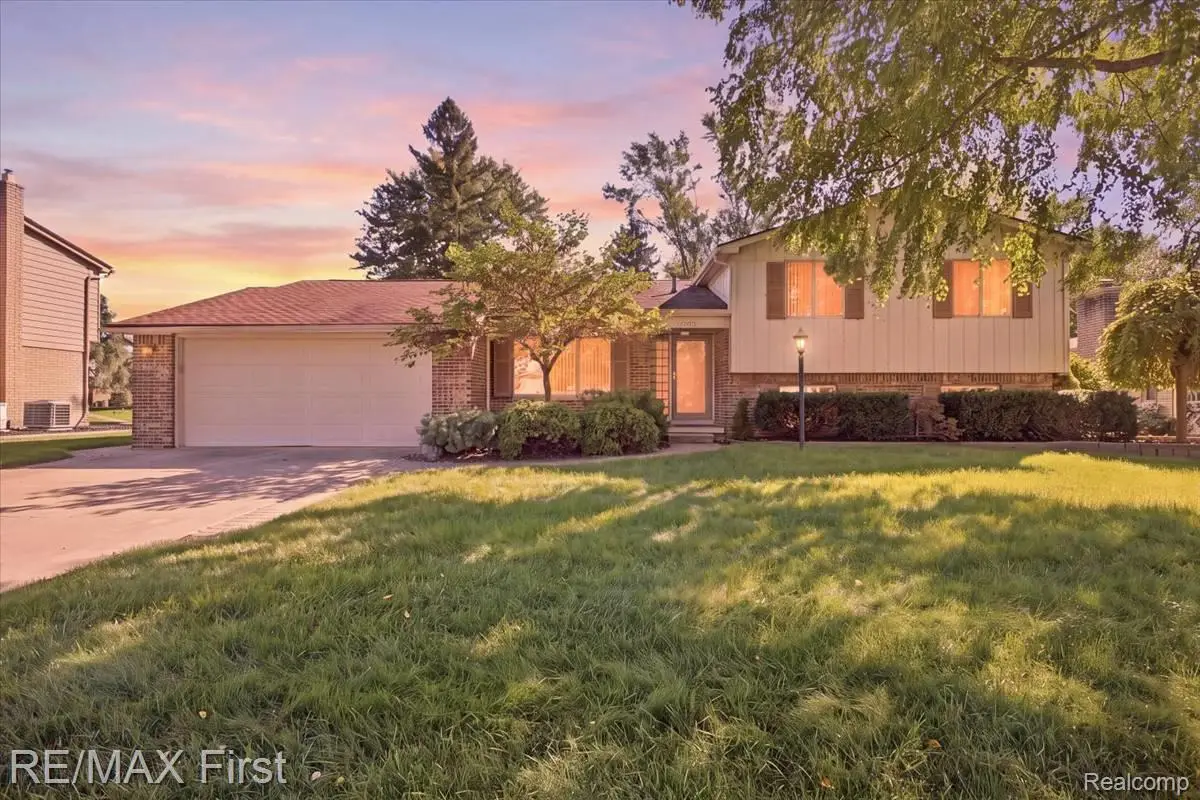 3590 Historic Drive, Troy, MI 48083 - #1