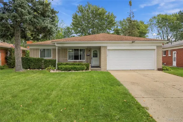 33642 Colfax Drive, SterlingHeights, MI 48310