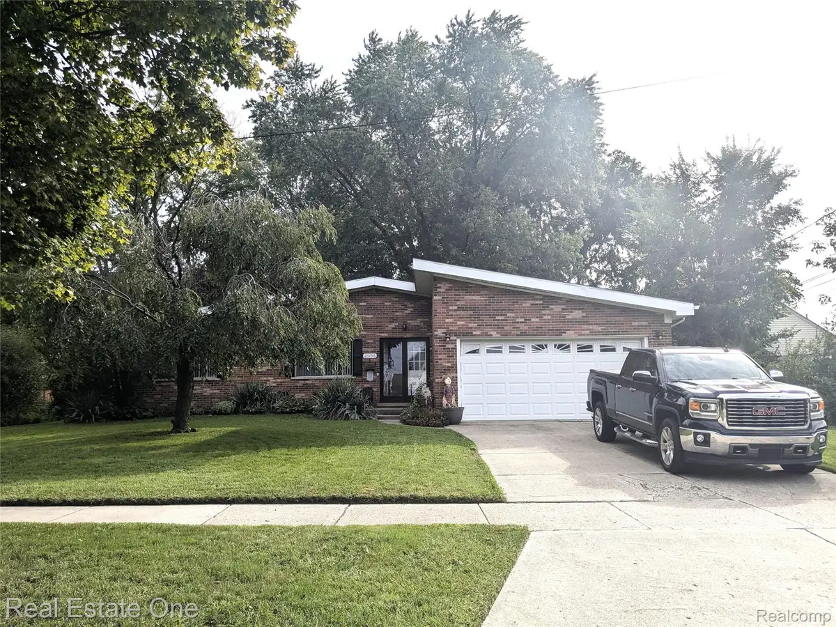 23106 Cunningham Avenue, Warren, MI 48091 - #1