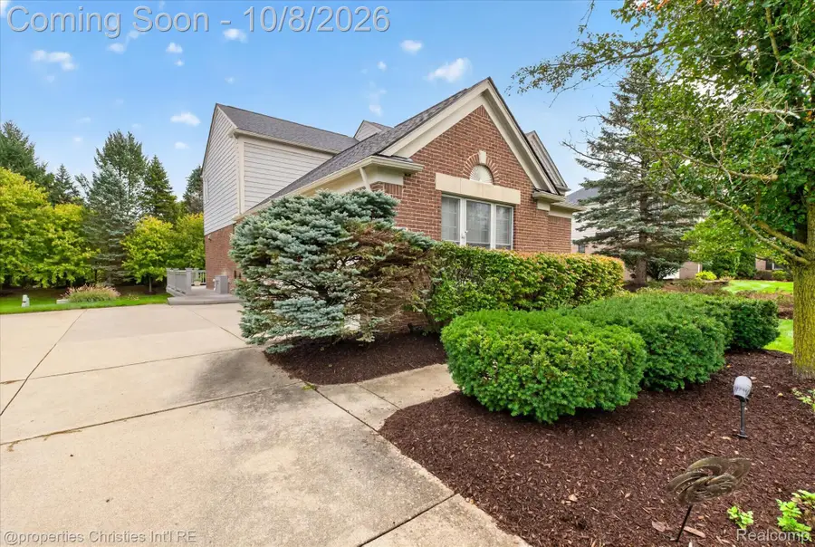 44487 White Pine Circle E, Northville, MI 48168 - #3