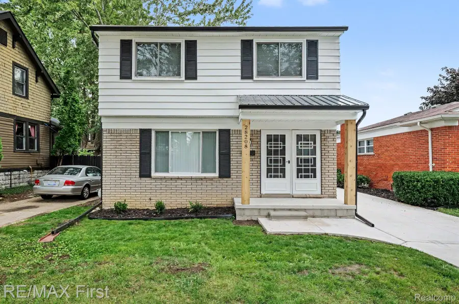 28208 Rockwood Street, Saint Clair Shores, MI 48081 - #2