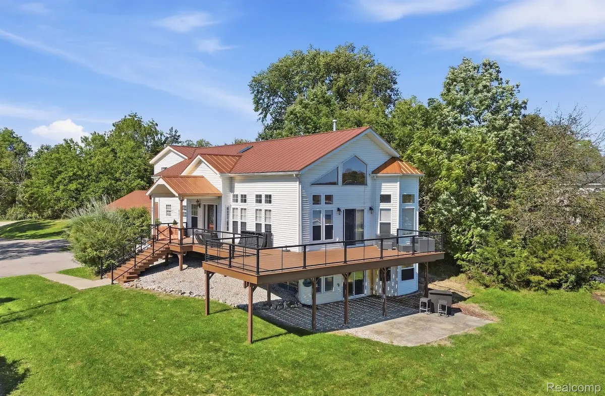 10400 Runyan Lake Road, Fenton, MI 48430 - #1