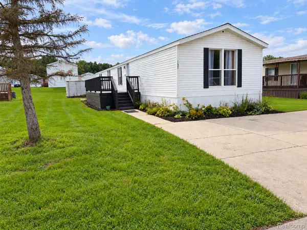 157 Pheasant Lane, GrandBlanc, MI 48439