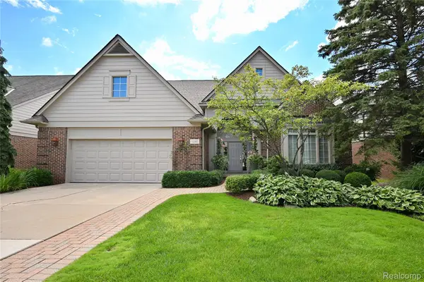 1061 Park Place Court, BloomfieldHills, MI 48302