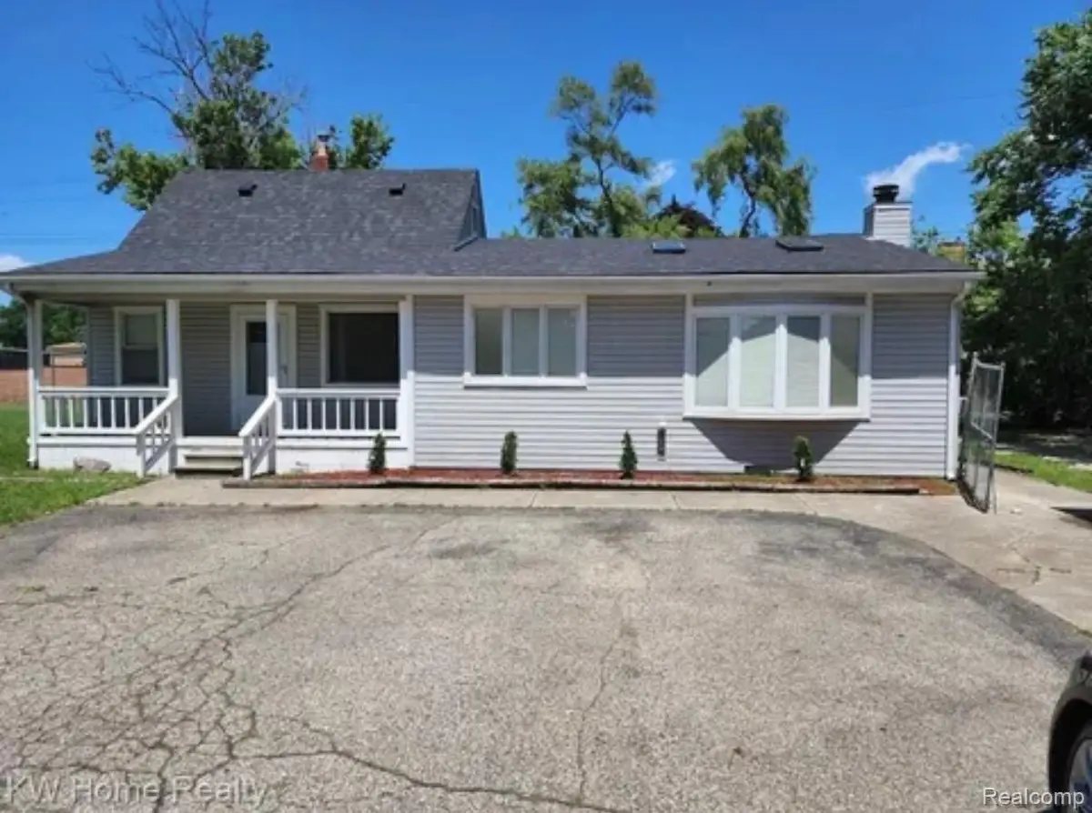 18240 NE Webster Avenue, Southfield, MI 48076 - #1