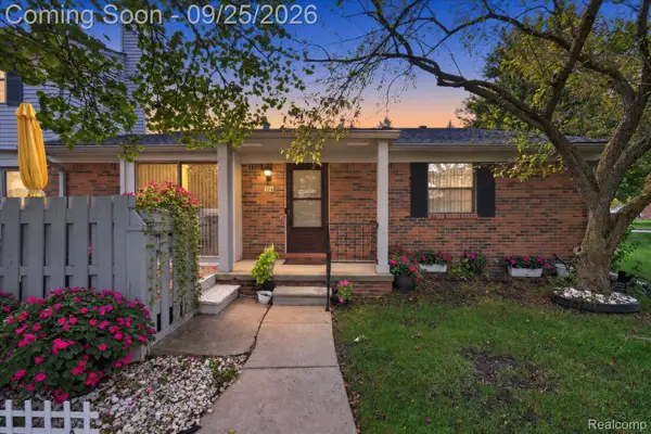 43598 W Arbor Way Drive #114, Canton, MI 48188