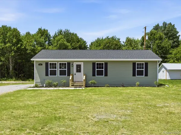 2941 Beach Road, PortHuron, MI 48060