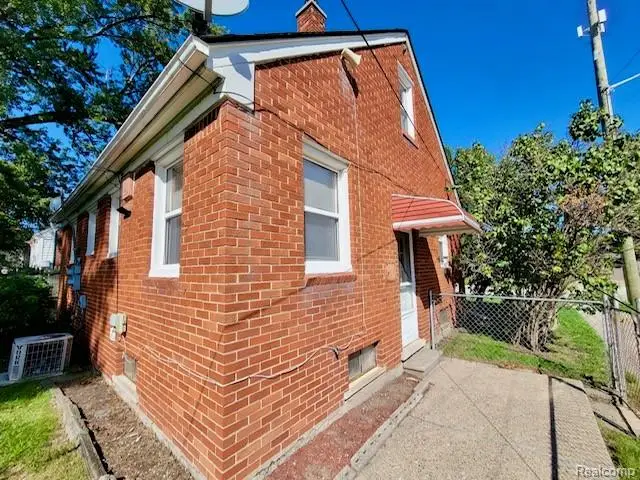 24503 Brittany Avenue, Eastpointe, MI 48021 - #3