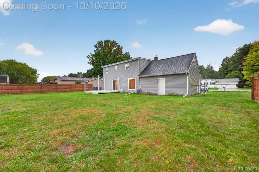 2442 N Kearney Drive, Saginaw, MI 48603 - #2