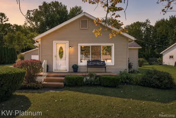 4069 Elaine Avenue, PortHuron, MI 48060