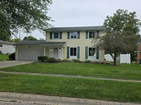 422 Old Mill Drive, Flushing, MI 48433
