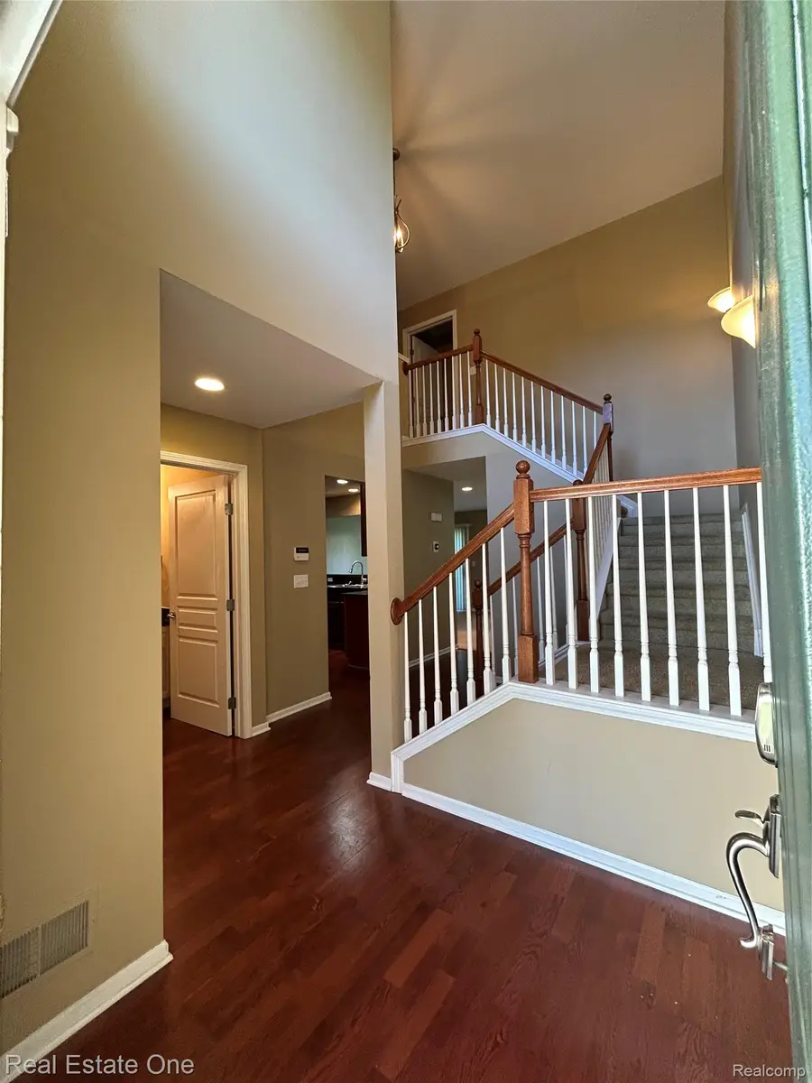 163 S Vista, Auburn Hills, MI 48326 - #3