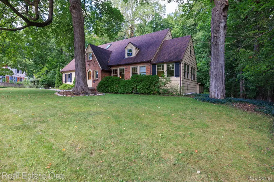 215 Hill Street, Northville, MI 48167 - #3