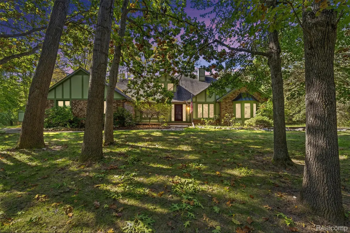 8135 Ranch Estates Road, Clarkston, MI 48348 - #1