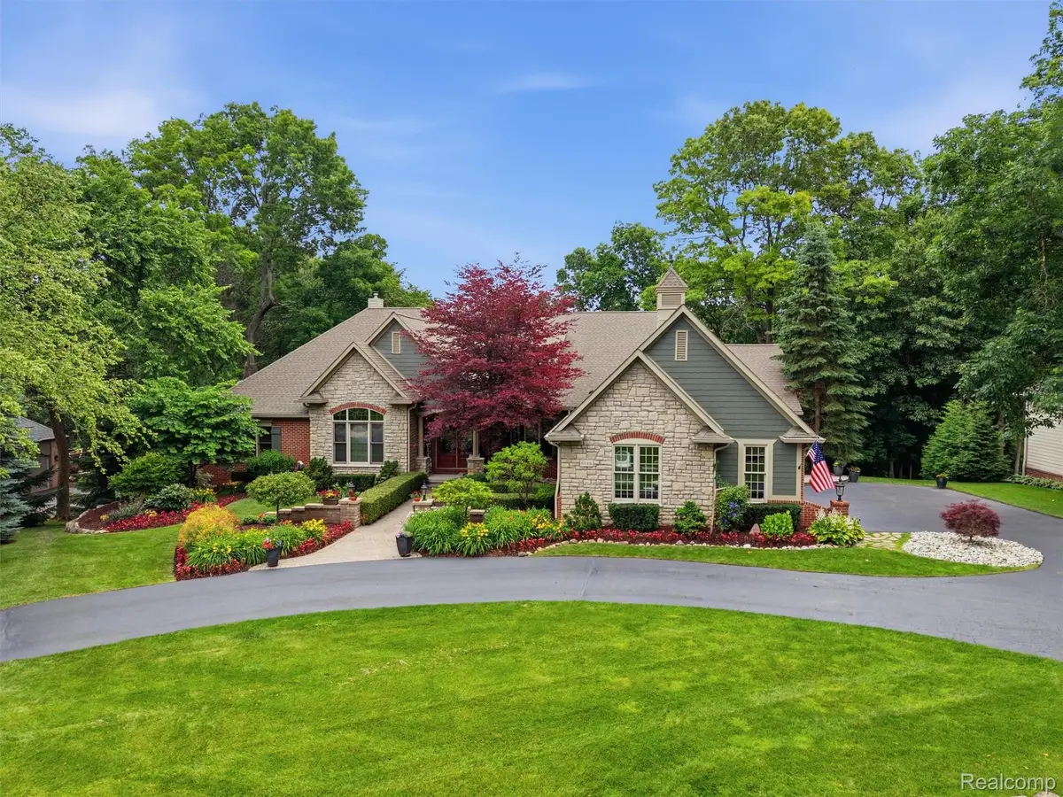 6146 Windstone Lane, Clarkston, MI 48346 - #1