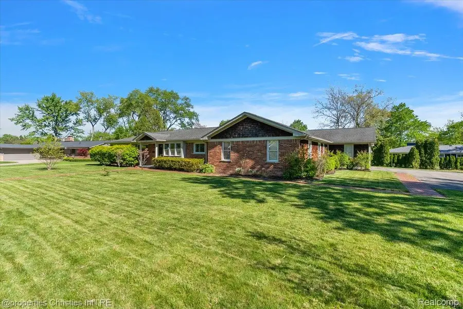2985 Summervale Lane, Bloomfield, MI 48301 - #3