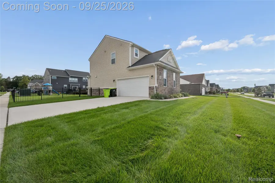 24886 Canoe Drive, Macomb, MI 48042 - #3