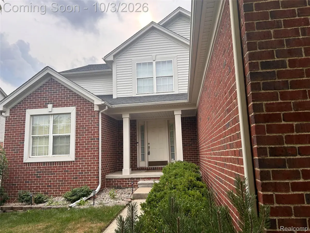2738 Long Meadow Lane, Rochester Hills, MI 48307 - #1
