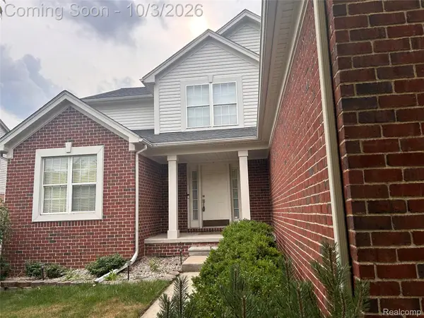 2738 Long Meadow Lane, RochesterHills, MI 48307