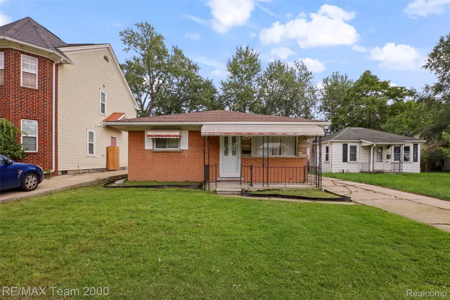 5403 Katherine Street, Dearborn Heights, MI 48125 - #3