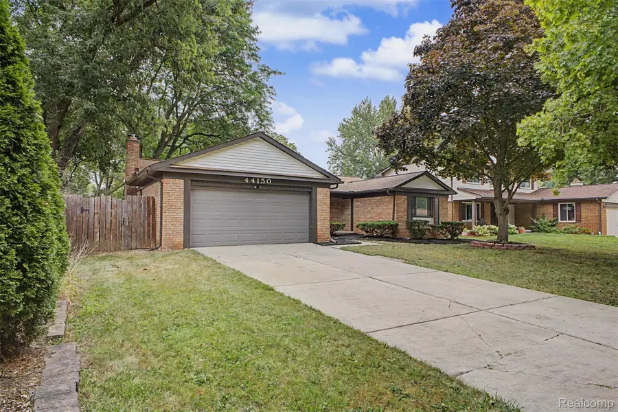 44150 S Umberland Circle, Canton, MI 48187 - #3