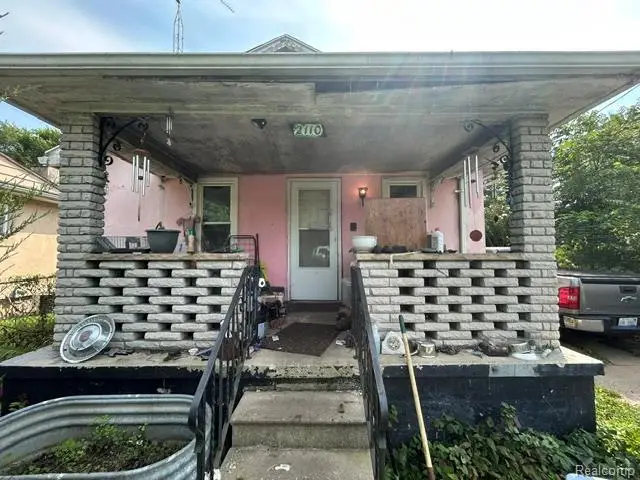 2110 Broadway Boulevard, Flint, MI 48506 - #1