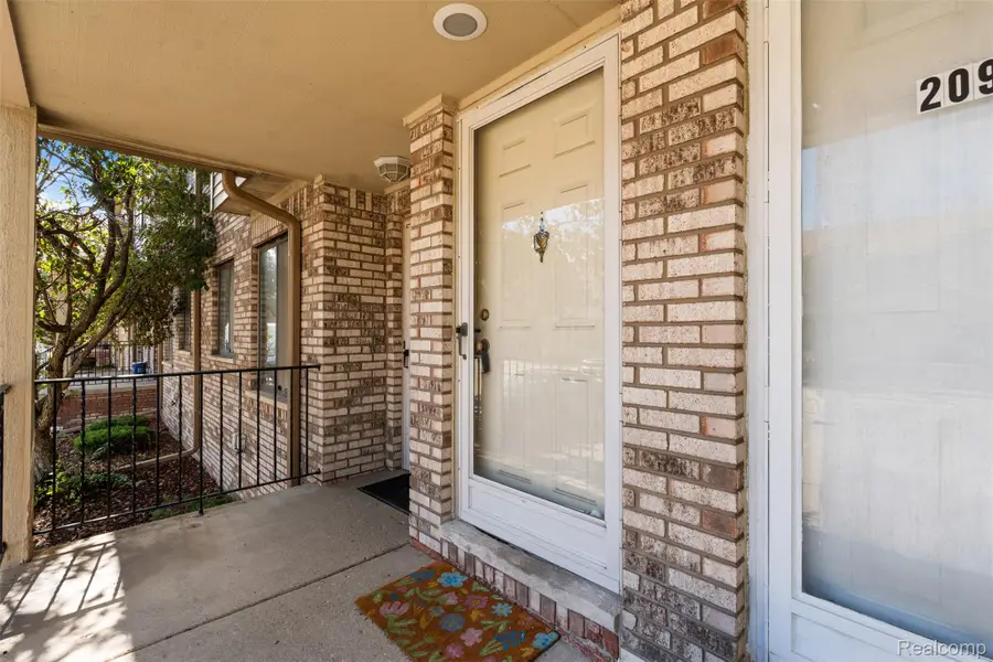 20912 Flora Street, Roseville, MI 48066 - #3