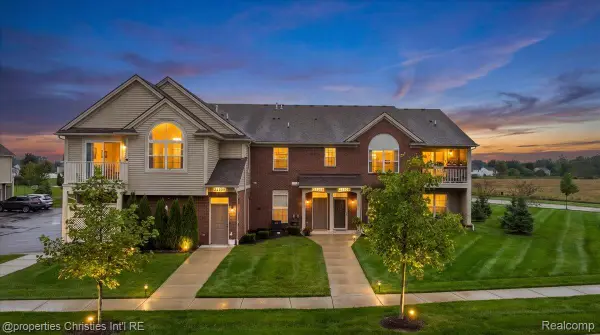 22113 Aberdeen Drive, Macomb, MI 48042