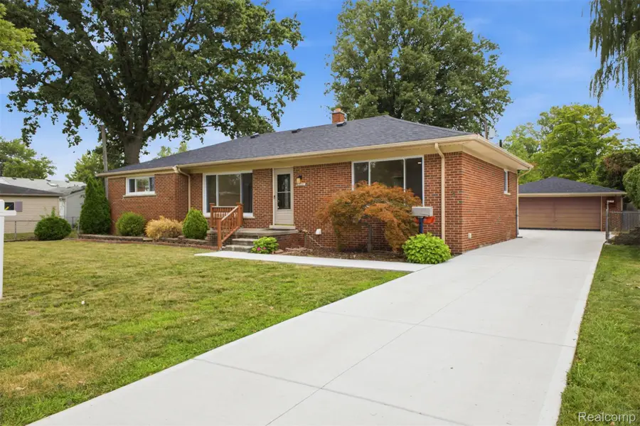 6326 Lathers Street, Garden City, MI 48135 - #3